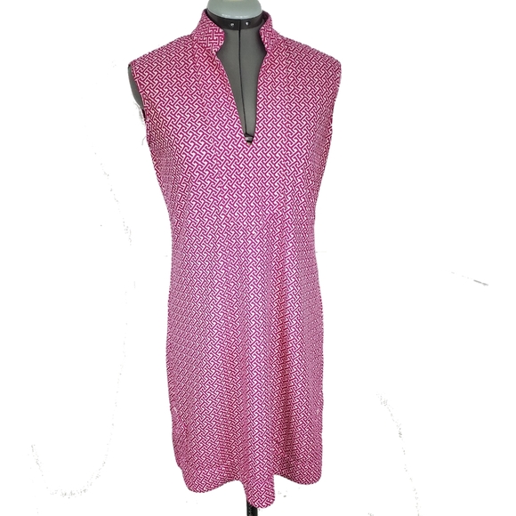 Jude Connally Dresses & Skirts - Jude Connally pink geometric short sheath dress